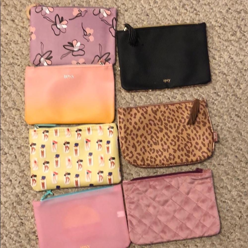 7 make up bags